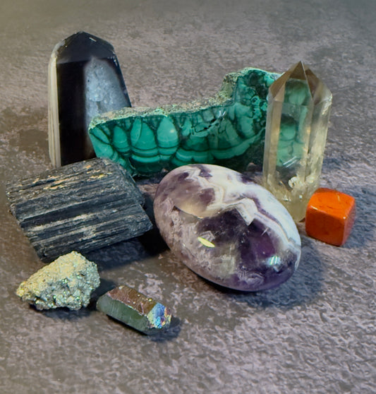 Witchy Mystery Box: Gothic Crystals, Charms, Stickers & Spells