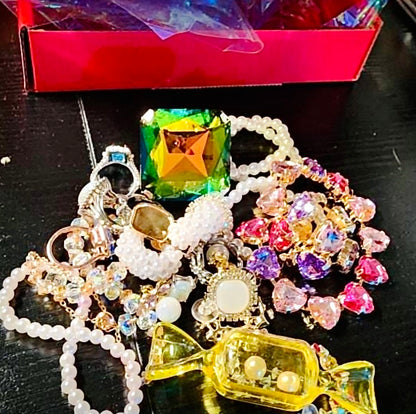 Once Upon a Sparkle Pack Märchen-Geschenkset mit Überraschungen, Charms, Schmuck, Stickern, Stiften, Kristallen, Kerzen und magischem Zubehör
