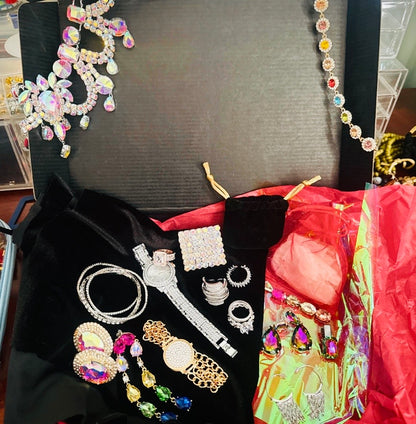 Once Upon a Sparkle Pack Märchen-Geschenkset mit Überraschungen, Charms, Schmuck, Stickern, Stiften, Kristallen, Kerzen und magischem Zubehör