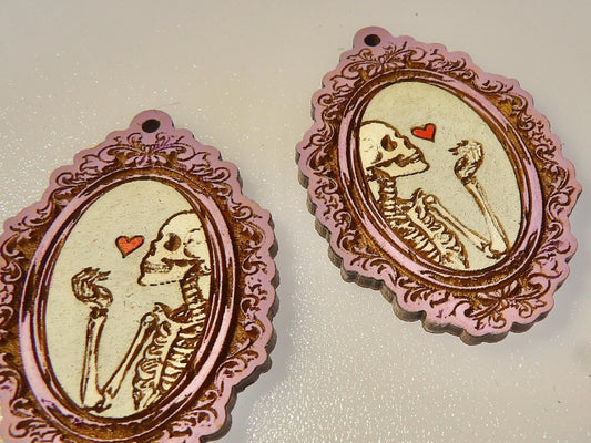 Cameo Dangle Earring, Skull Gothic Earring