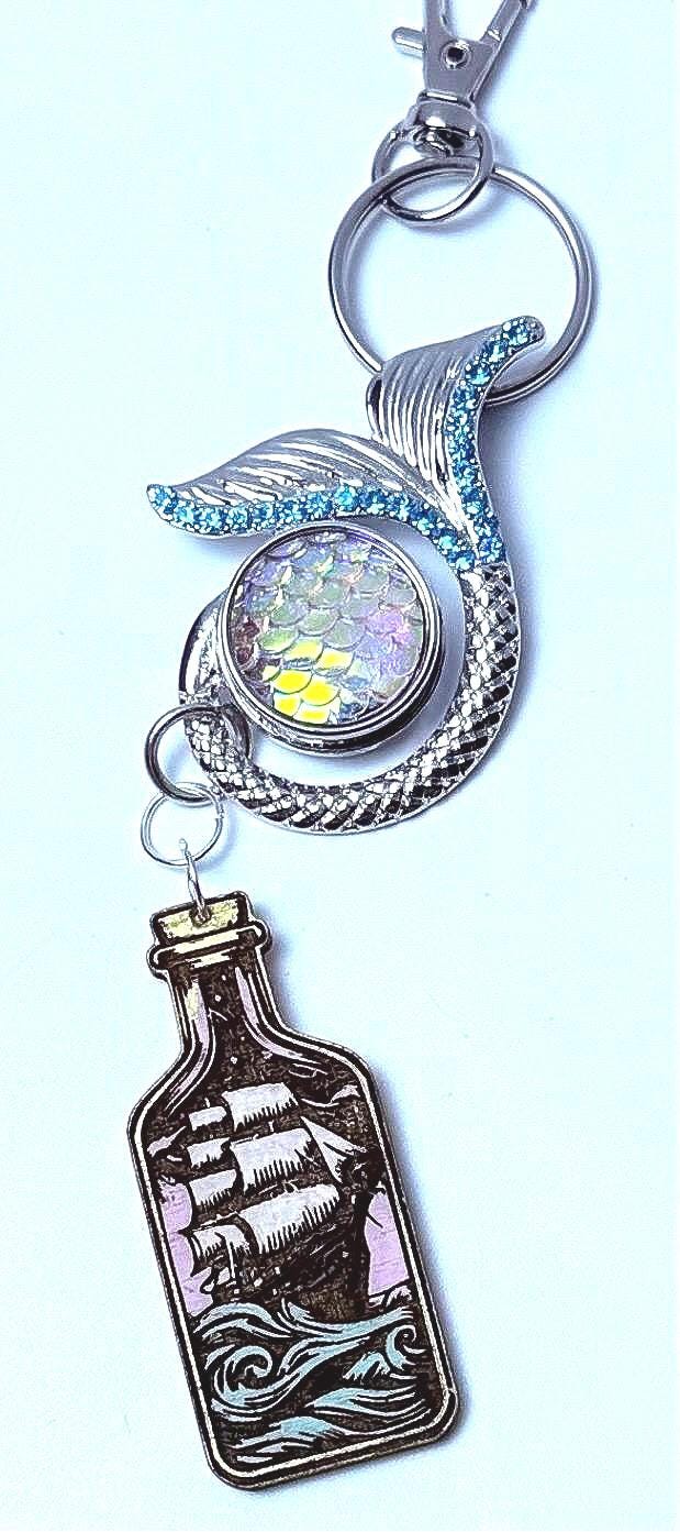 Meerjungfrau-Schwanz & Schiffsflaschen-Schlüsselanhänger: Ozean-Fantasy-Taschenanhänger