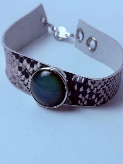 Snakeskin Leather Mood Stone Cuff: Boho Rocker Color-Changing Bracelet