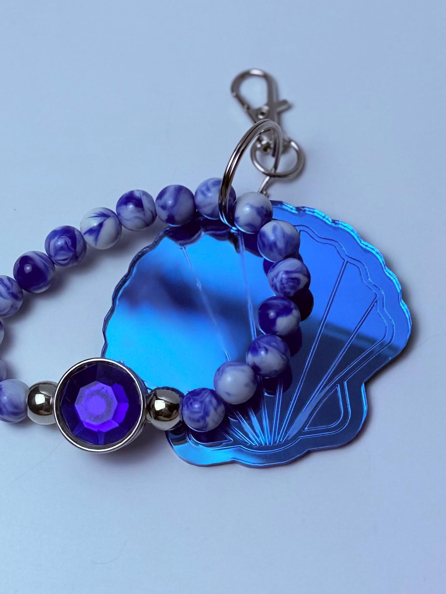 Blue Seashell Bag Charm Keychain: Acrylic Ocean-Inspired Purse Accessory