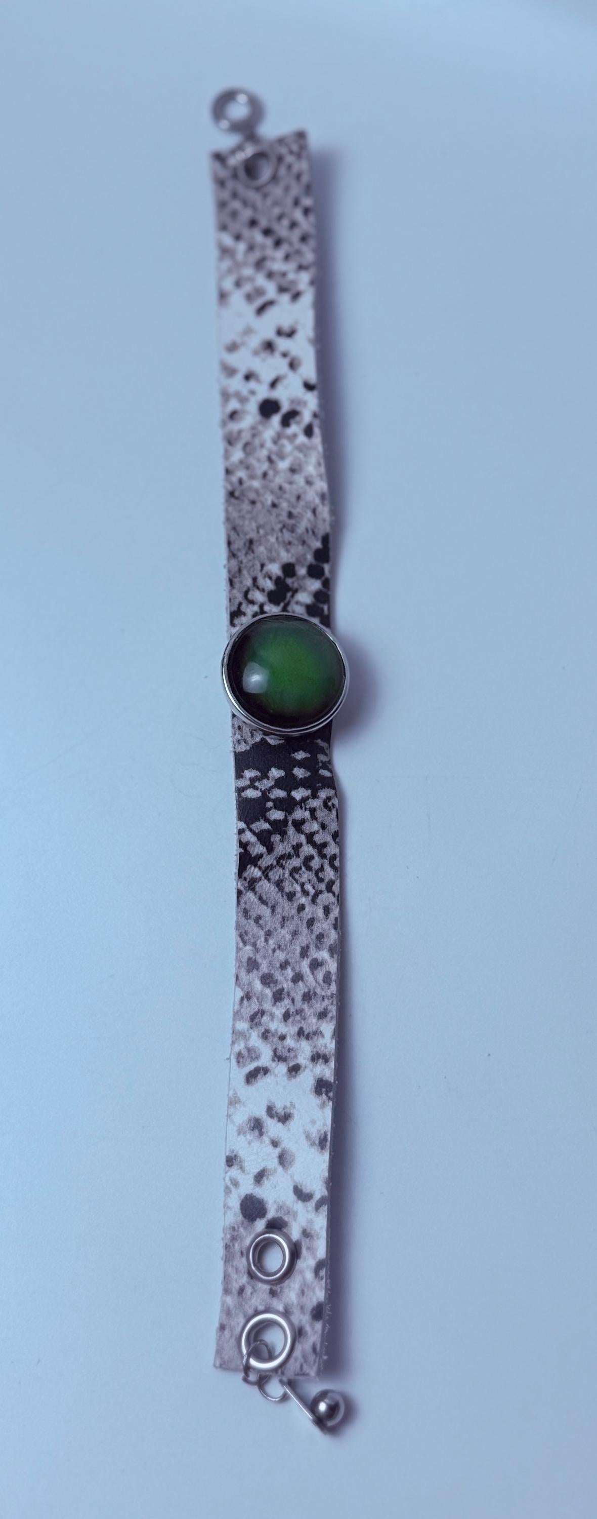 Snakeskin Leather Mood Stone Cuff: Boho Rocker Color-Changing Bracelet