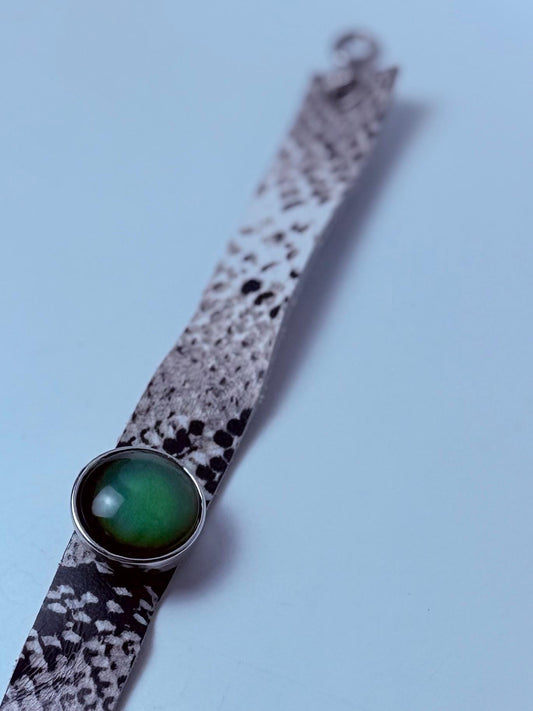 Snakeskin Leather Mood Stone Cuff: Boho Rocker Color-Changing Bracelet