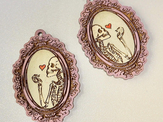 Cameo Dangle Earring, Skull Gothic Earring